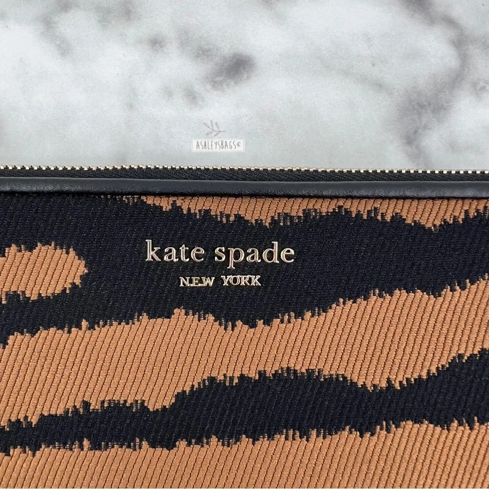 Kate Spade Tiger Jacquard Zip Pouch Wristlet Wallet - Picture 2 of 6